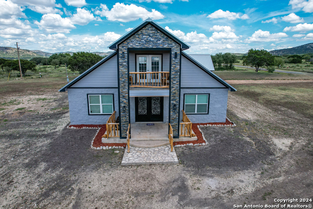 Details for 136 Cardinal Drive, Camp Wood, TX 78833