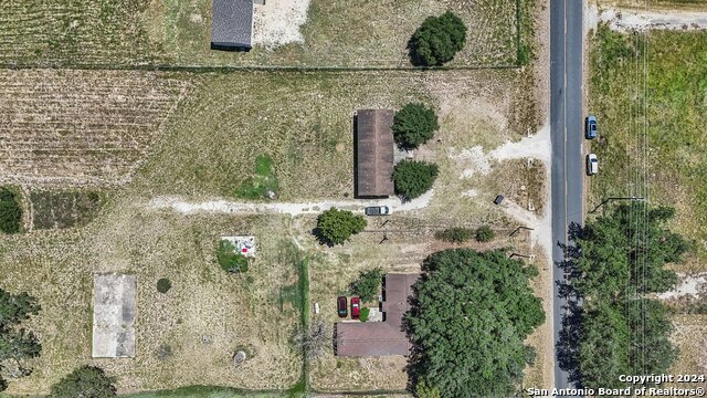 Listing photo id 65 for 3257 And 3275 Hardy Rd