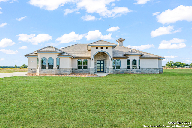 252 Venado Oaks