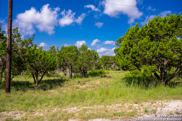 Details for 522 Deer Run Pass, Canyon Lake, TX 78133