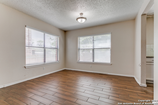 Image 9 of 25 For 7311 Belmede Ct