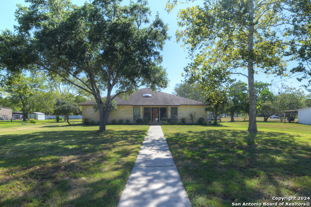 Details for 604 N Church St, York Town, TX 78164