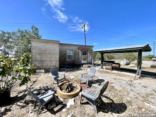 Listing photo id 17 for 1130 County Road 270