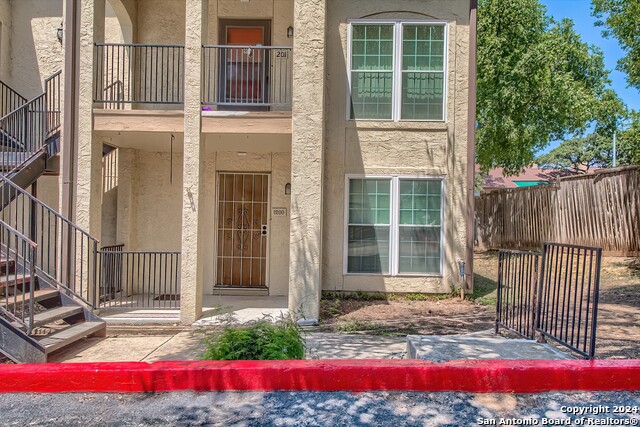 Details for 8702 Village Dr  1200, San Antonio, TX 78217