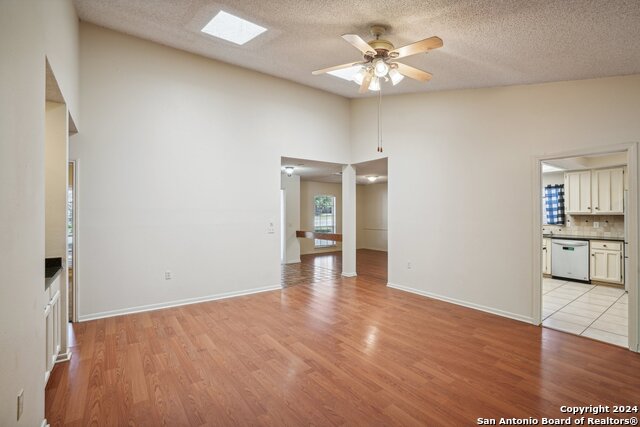 Image 10 of 48 For 8555 Athenian Dr