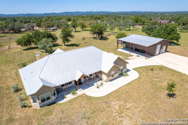 Details for 223 River Bluff Ln, Pipe Creek, TX 78063