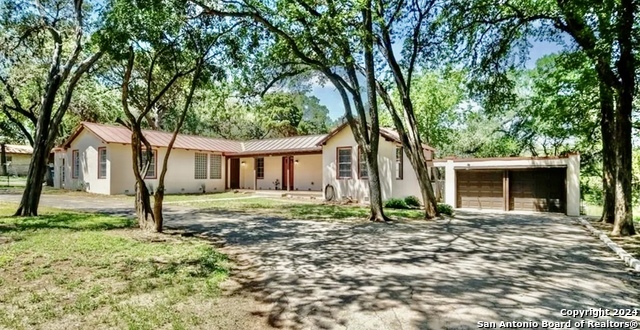 Details for 350 New York Ave, New Braunfels, TX 78130