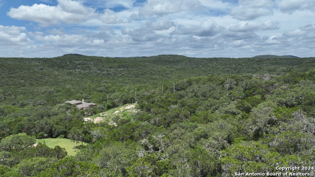 Image 8 of 14 For 000 Escarpment Oak