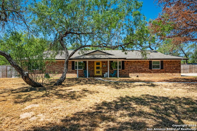 Details for 119 Crestline Dr, Pleasanton, TX 78064