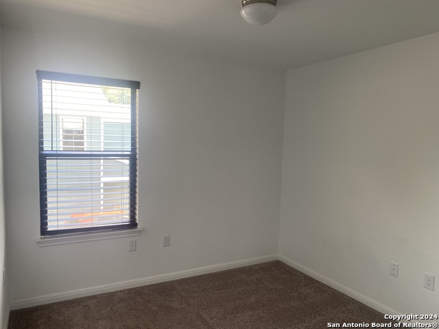 Image 18 of 21 For 1714 Burnet St #401  22