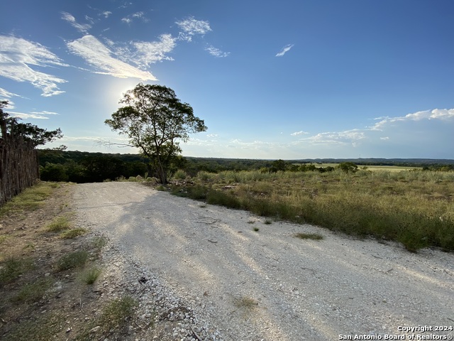 Image 6 of 28 For 308 Elm Pass Rd