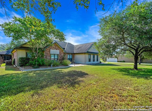 Details for 301 County Road 221, Floresville, TX 78114