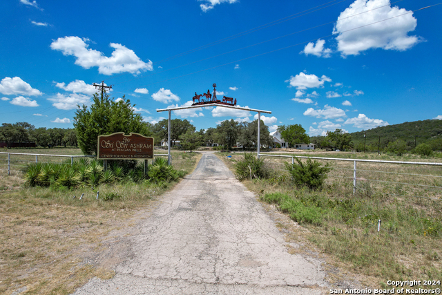 Details for 7802 Ranch Road 1051, Uvalde, TX 78801