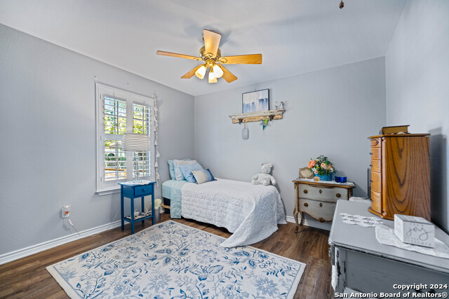 Listing photo id 21 for 735 Hot Shot Ln