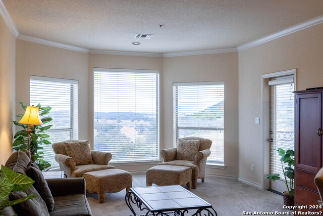 Listing photo id 1 for 20 Tapatio Dr E  202