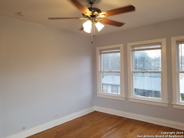 Listing photo id 16 for 218 Claremont Ave  3