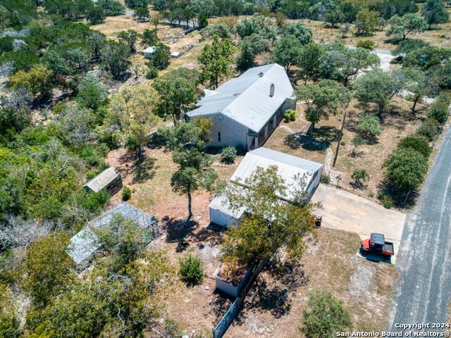 Listing photo id 35 for 135 Silver Springs Road S