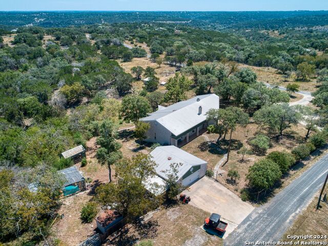 Listing photo id 36 for 135 Silver Springs Road S