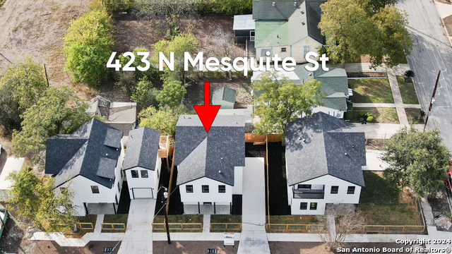 Image 30 of 46 For 423 Mesquite St N