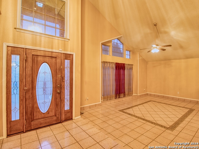 Image 15 of 50 For 2431 Holly Hill Dr