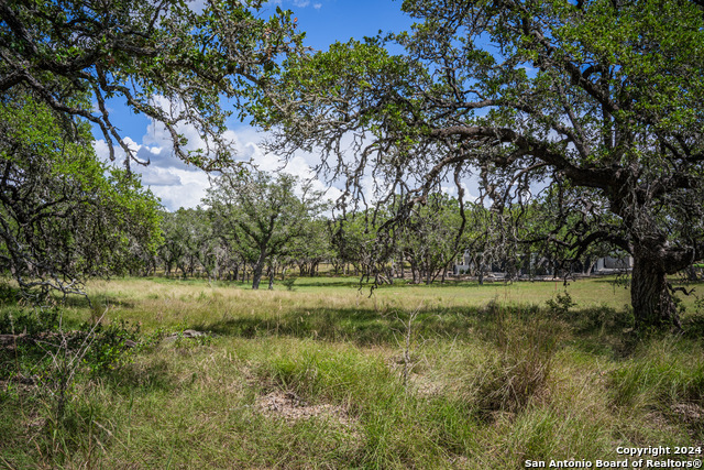 Image 15 of 29 For 967 Maximino Ridge Rd