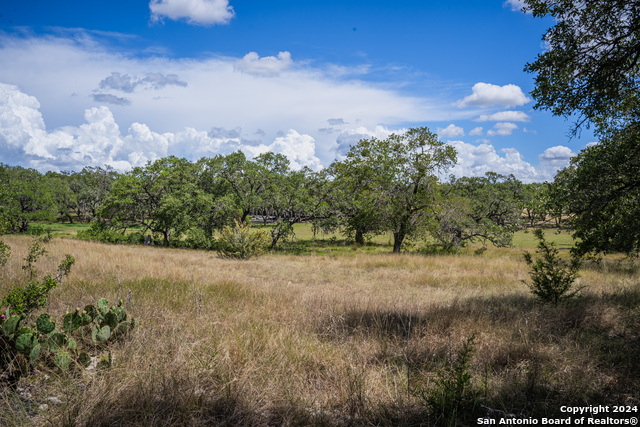 Image 6 of 29 For 967 Maximino Ridge Rd