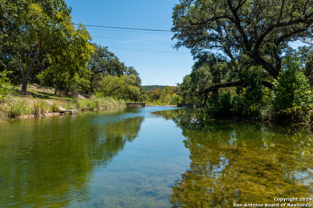 Image 1 of 28 For 320 Upper Cibolo Creek