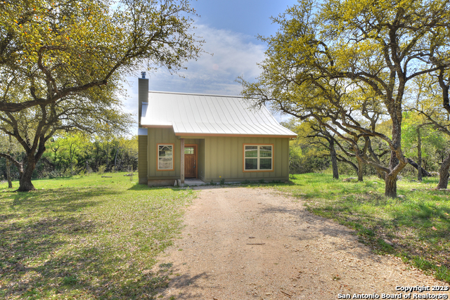 Details for 1902 Lone Oak Rd, New Braunfels, TX 78132