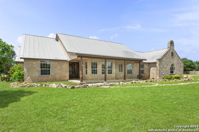 Details for 1770 Logans Way, Blanco, TX 78606