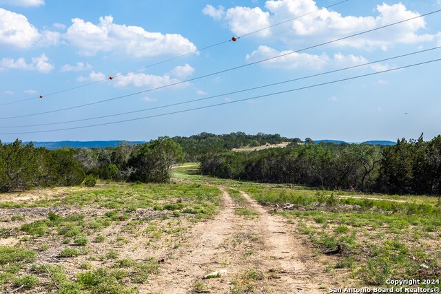 Listing photo id 20 for 445 Dark Sky Path