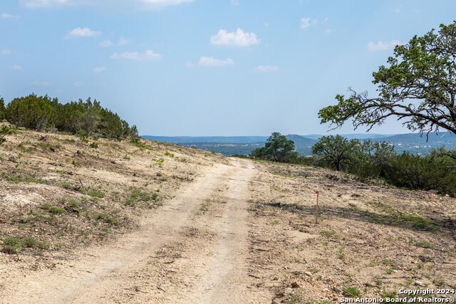 Listing photo id 28 for 445 Dark Sky Path