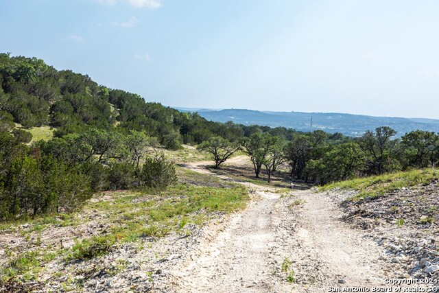 Listing photo id 32 for 445 Dark Sky Path