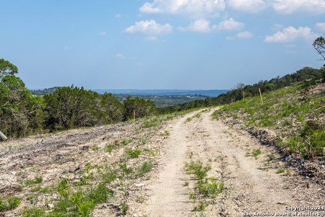 Listing photo id 40 for 445 Dark Sky Path