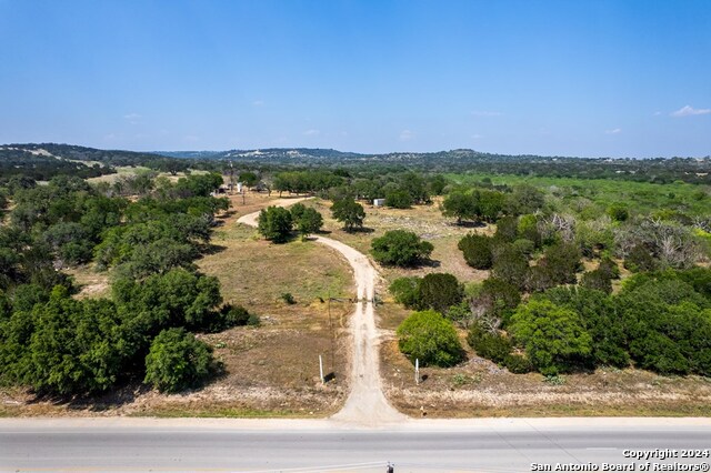 Listing photo id 4 for 445 Dark Sky Path