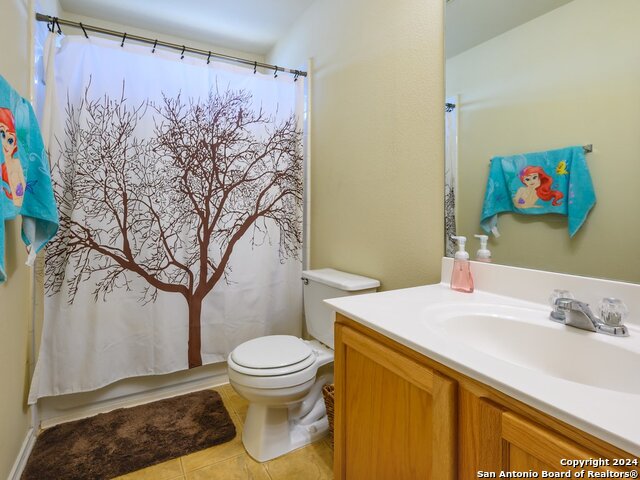 Listing photo id 11 for 1722 Barking Wolf