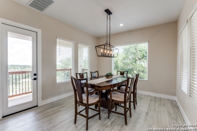 Image 10 of 43 For 3105 Comal Springs