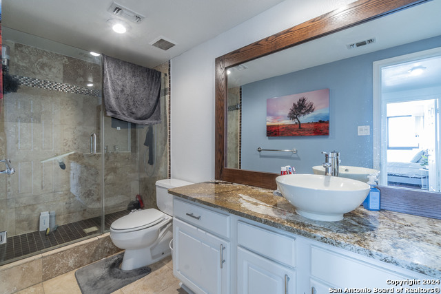 Listing photo id 21 for 7701 Wurzbach Road  2302