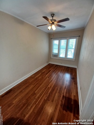 Image 10 of 22 For 133 Magnolia Ave W 8