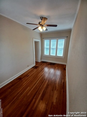 Image 11 of 22 For 133 Magnolia Ave W 8