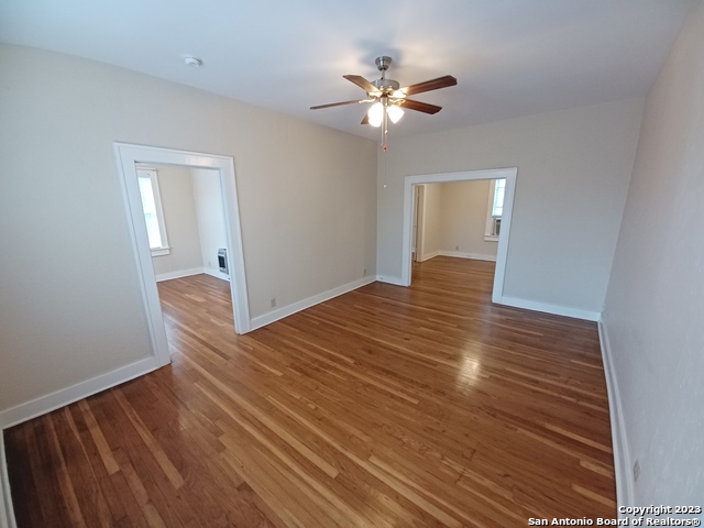 Image 3 of 22 For 133 Magnolia Ave W 8