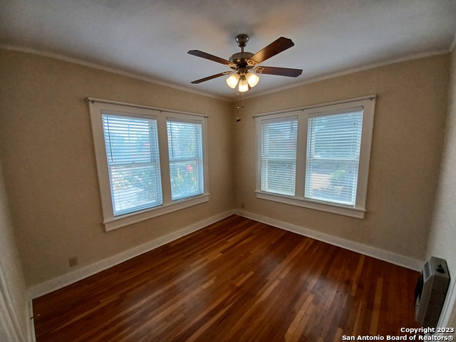 Image 4 of 22 For 133 Magnolia Ave W 8