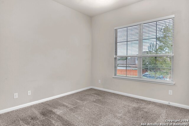 Image 10 of 31 For 2422 Cullum Way