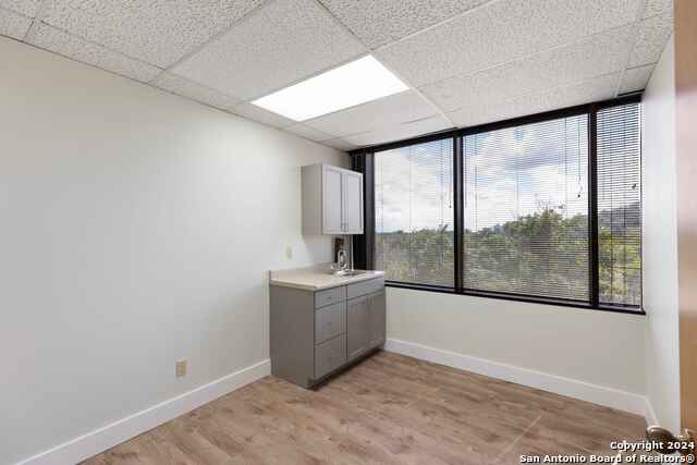 Listing photo id 14 for 2040 Babcock Rd 406