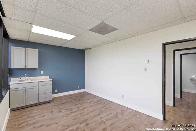 Listing photo id 16 for 2040 Babcock Rd 406