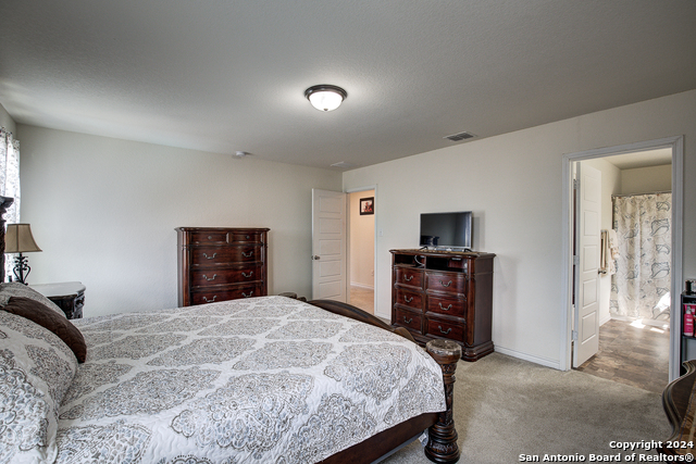 Image 26 of 41 For 218 Pleasanton Cir