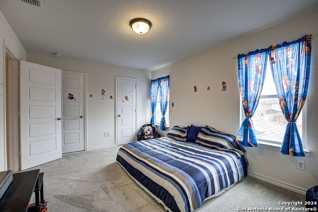 Image 33 of 41 For 218 Pleasanton Cir