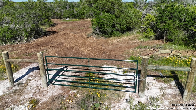 Image 2 of 23 For 000 Mineral Cemetery Rd