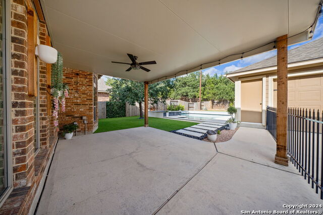 Image 33 of 36 For 25406 Cypress Ridge