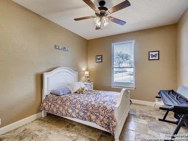 Image 10 of 11 For 2062 Comal Springs