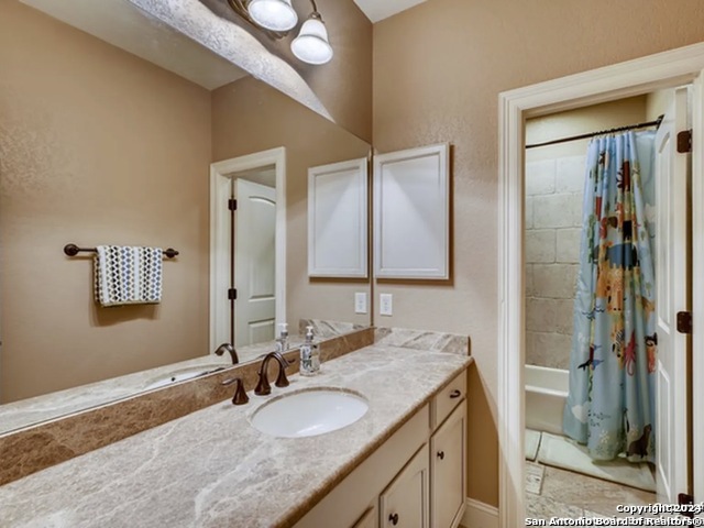 Image 11 of 11 For 2062 Comal Springs